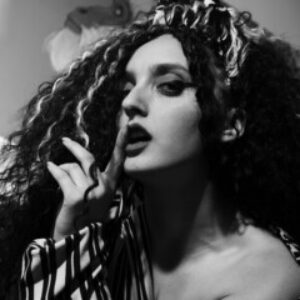 lena profil fotoğrafı